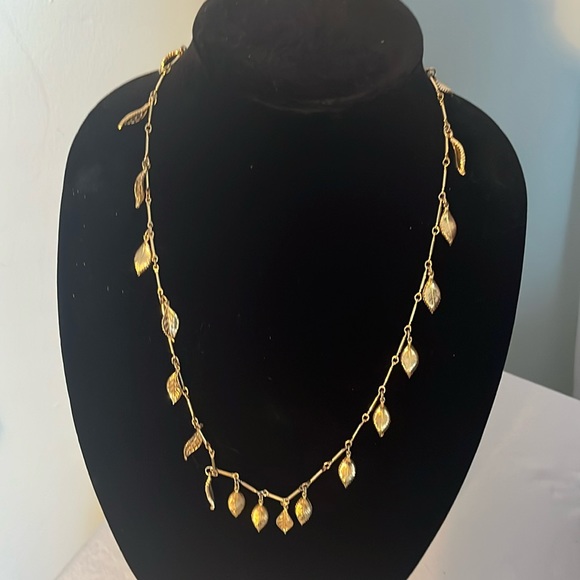 Vintage leaf necklace - Picture 2 of 6